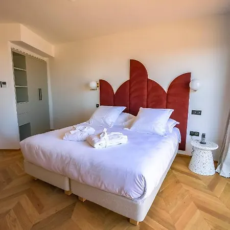 Hotel & Rocabella