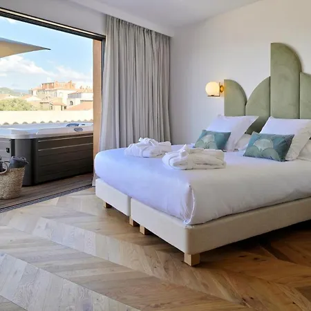 Hotel & Rocabella L'Ile-Rousse (Corsica)