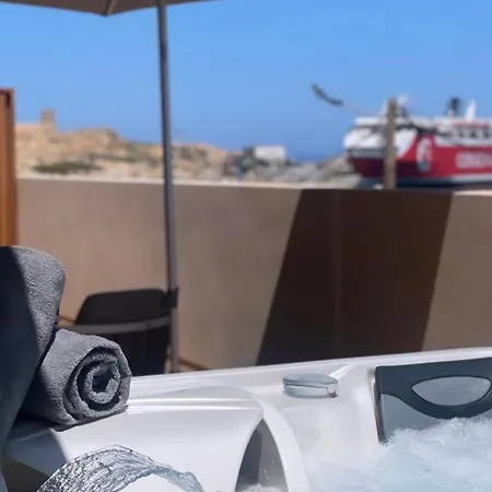 Hotel & Rocabella