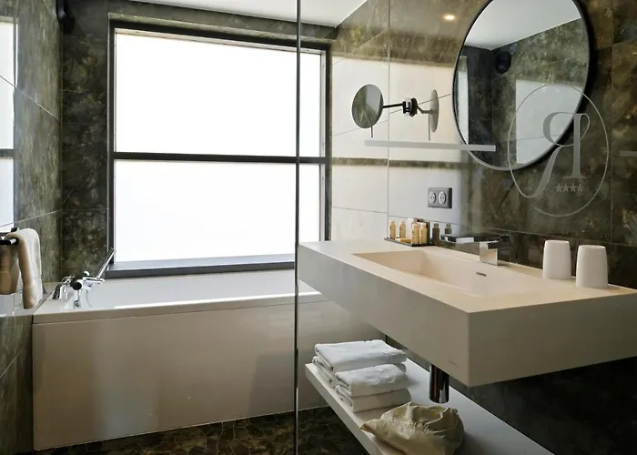 Hôtel&spa Rocabella 4*