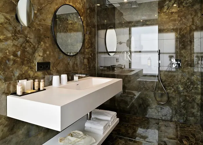 Hôtel&spa Rocabella Hotel LʼÎle-Rousse