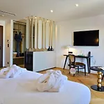 & Rocabella Hotel