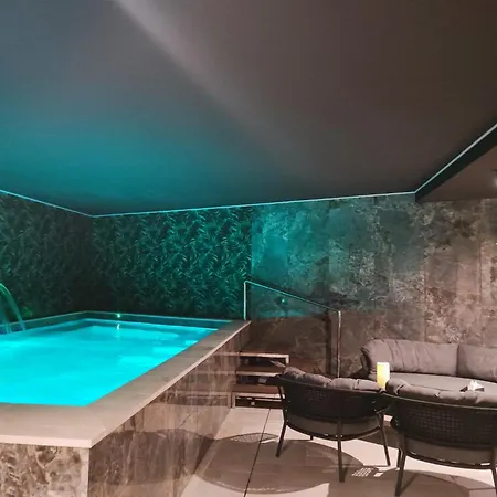 Hotel Hôtel&spa Rocabella LʼÎle-Rousse