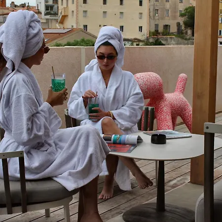 Hotel & Rocabella