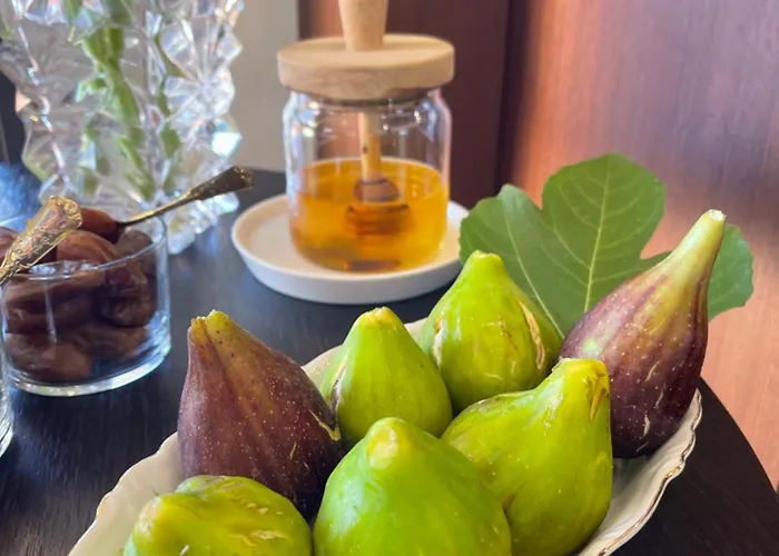 Hotel & Rocabella LʼÎle-Rousse